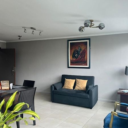Puerto Santa Ana Suites Гуаякиль Экстерьер фото
