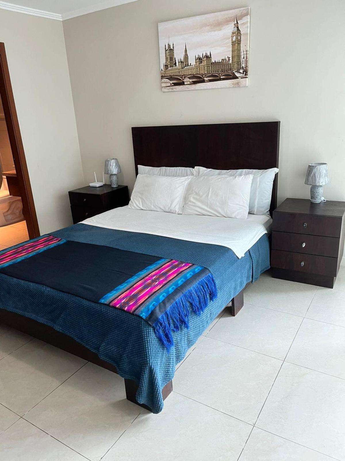 Puerto Santa Ana Suites Гуаякиль Экстерьер фото