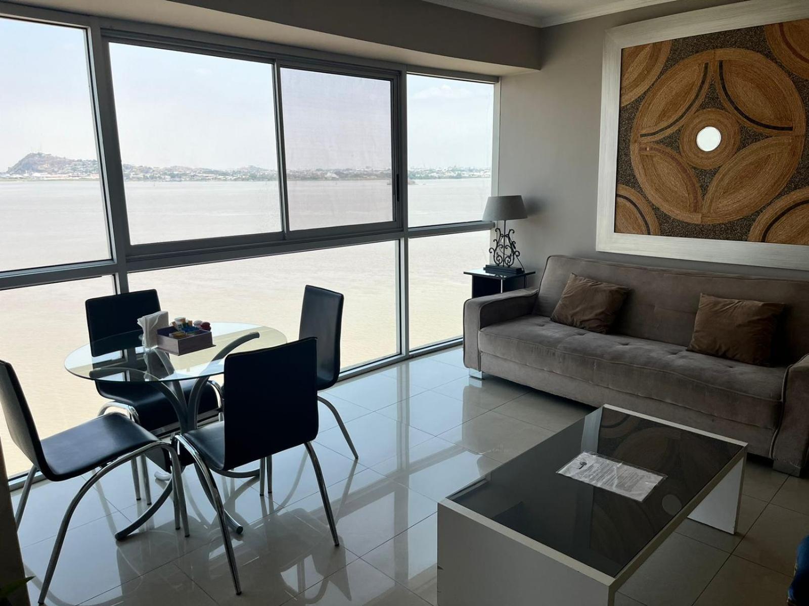 Puerto Santa Ana Suites Гуаякиль Экстерьер фото